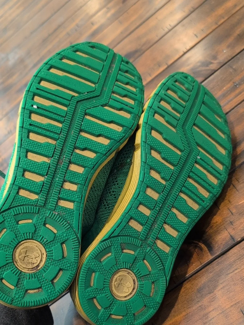 Under Armour Notre Dame HOVR Sonic Sneakers Bluetooth Enabled